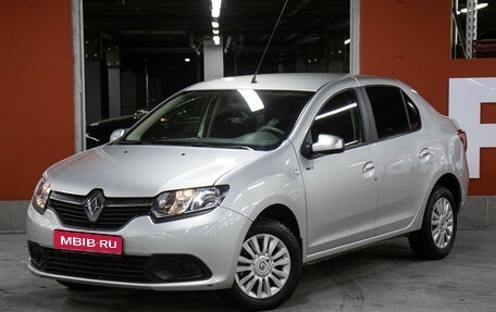 Renault Logan II, 2017 год, 949 000 рублей, 1 фотография