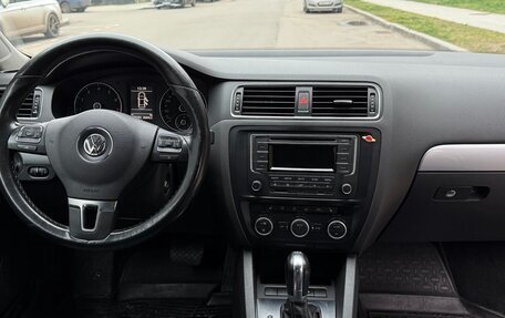 Volkswagen Jetta VI, 2013 год, 915 000 рублей, 14 фотография