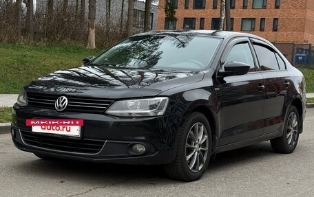 Volkswagen Jetta VI, 2013 год, 915 000 рублей, 4 фотография