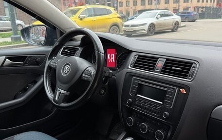 Volkswagen Jetta VI, 2013 год, 915 000 рублей, 15 фотография
