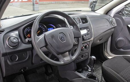 Renault Logan II, 2017 год, 949 000 рублей, 16 фотография