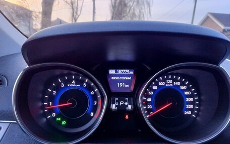 Hyundai Elantra V, 2012 год, 900 000 рублей, 7 фотография