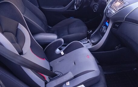 Hyundai Elantra V, 2012 год, 900 000 рублей, 5 фотография