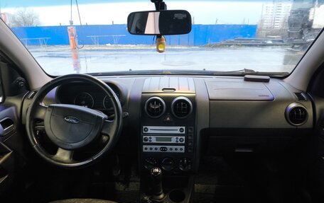 Ford Fusion I, 2005 год, 290 000 рублей, 8 фотография