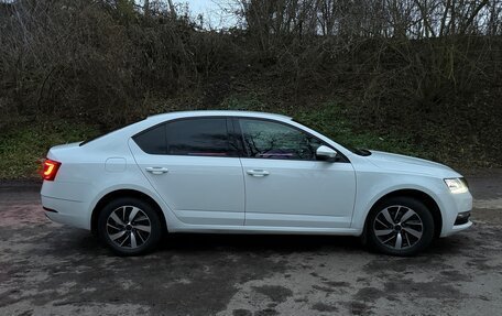 Skoda Octavia, 2017 год, 1 710 000 рублей, 8 фотография