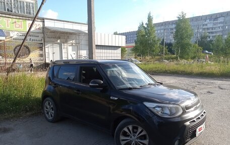 KIA Soul II рестайлинг, 2015 год, 1 000 000 рублей, 11 фотография