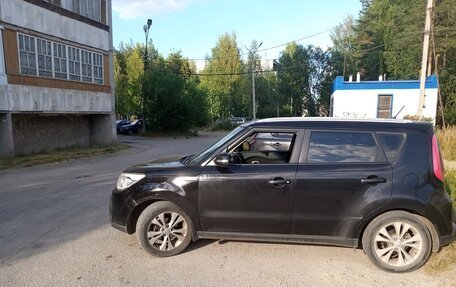 KIA Soul II рестайлинг, 2015 год, 1 000 000 рублей, 6 фотография