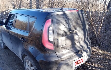 KIA Soul II рестайлинг, 2015 год, 1 000 000 рублей, 20 фотография