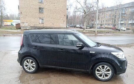 KIA Soul II рестайлинг, 2015 год, 1 000 000 рублей, 12 фотография