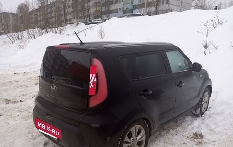 KIA Soul II рестайлинг, 2015 год, 1 000 000 рублей, 14 фотография