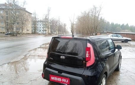 KIA Soul II рестайлинг, 2015 год, 1 000 000 рублей, 15 фотография