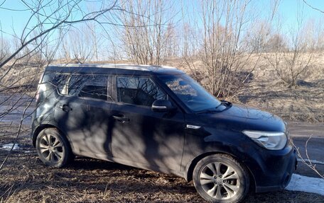 KIA Soul II рестайлинг, 2015 год, 1 000 000 рублей, 23 фотография