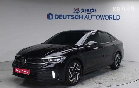 Volkswagen Jetta VII, 2022 год, 1 800 000 рублей, 1 фотография