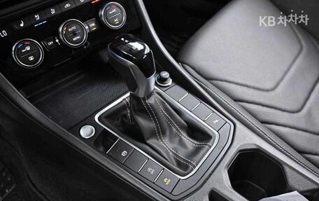 Volkswagen Jetta VII, 2022 год, 1 800 000 рублей, 8 фотография