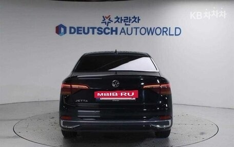 Volkswagen Jetta VII, 2022 год, 1 800 000 рублей, 4 фотография