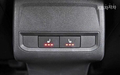 Volkswagen Jetta VII, 2022 год, 1 800 000 рублей, 14 фотография