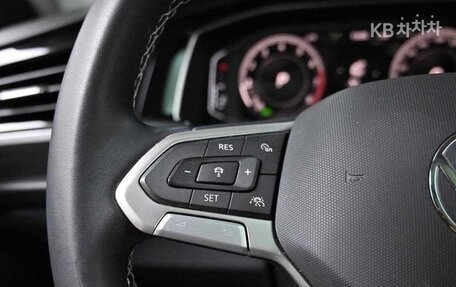 Volkswagen Jetta VII, 2022 год, 1 800 000 рублей, 15 фотография