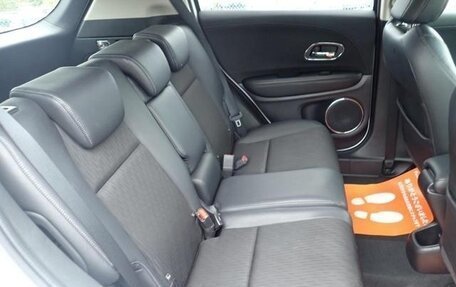 Honda Vezel, 2020 год, 1 450 000 рублей, 15 фотография