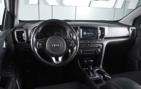 KIA Sportage IV рестайлинг, 2018 год, 1 990 000 рублей, 6 фотография