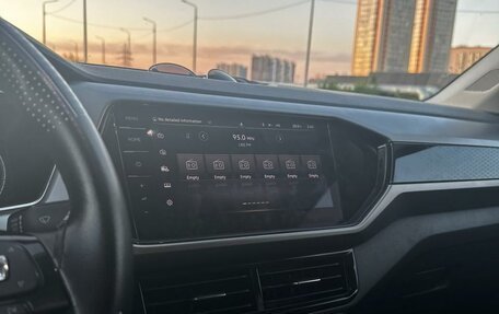 Volkswagen T-Cross I, 2021 год, 1 670 000 рублей, 9 фотография