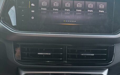 Volkswagen T-Cross I, 2021 год, 1 670 000 рублей, 10 фотография