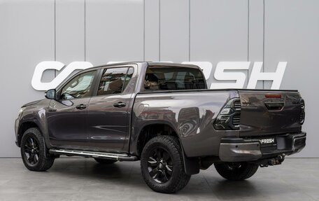 Toyota Hilux VIII, 2015 год, 2 970 000 рублей, 2 фотография