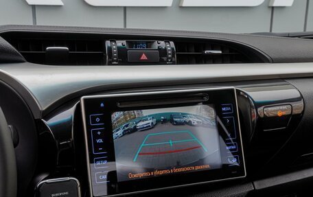 Toyota Hilux VIII, 2015 год, 2 970 000 рублей, 13 фотография