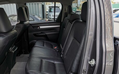 Toyota Hilux VIII, 2015 год, 2 970 000 рублей, 9 фотография