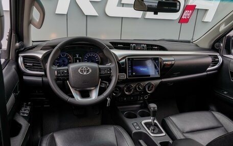 Toyota Hilux VIII, 2015 год, 2 970 000 рублей, 6 фотография