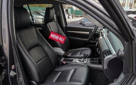 Toyota Hilux VIII, 2015 год, 2 970 000 рублей, 8 фотография