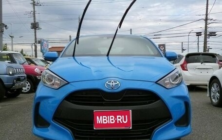 Toyota Yaris, 2022 год, 670 000 рублей, 1 фотография