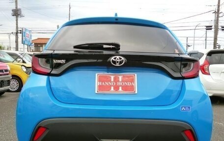 Toyota Yaris, 2022 год, 670 000 рублей, 3 фотография