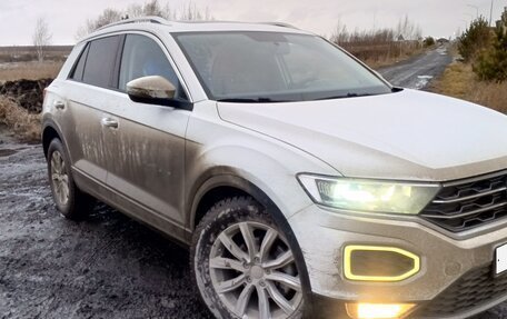 Volkswagen T-Roc I, 2019 год, 2 130 000 рублей, 13 фотография