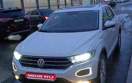 Volkswagen T-Roc I, 2019 год, 2 130 000 рублей, 5 фотография