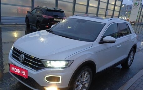 Volkswagen T-Roc I, 2019 год, 2 130 000 рублей, 6 фотография