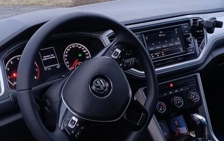 Volkswagen T-Roc I, 2019 год, 2 130 000 рублей, 14 фотография