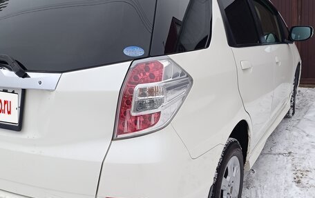 Honda Fit Shuttle I рестайлинг, 2013 год, 950 000 рублей, 27 фотография