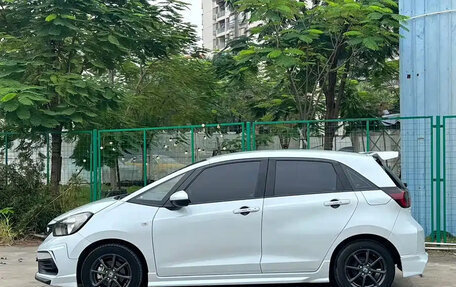 Honda Fit, 2022 год, 1 200 000 рублей, 3 фотография