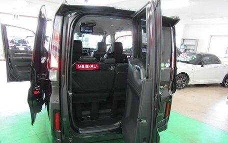 Honda Stepwgn IV, 2021 год, 2 500 000 рублей, 13 фотография