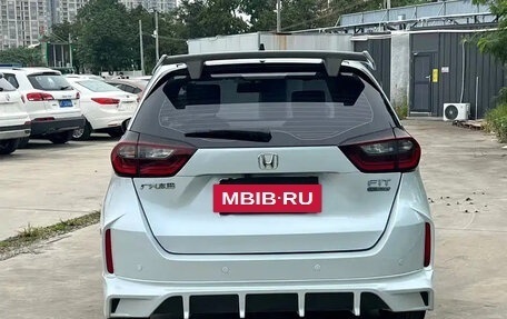 Honda Fit, 2022 год, 1 200 000 рублей, 5 фотография