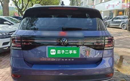 Volkswagen T-Cross I, 2022 год, 1 250 000 рублей, 7 фотография