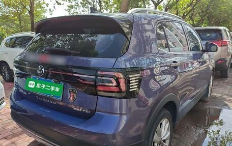 Volkswagen T-Cross I, 2022 год, 1 250 000 рублей, 6 фотография