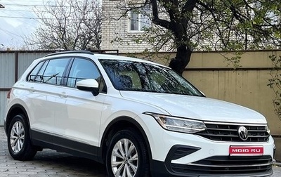Volkswagen Tiguan II, 2021 год, 2 850 000 рублей, 1 фотография