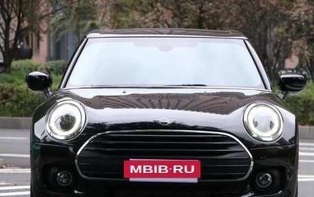 MINI Clubman, 2022 год, 2 780 008 рублей, 3 фотография