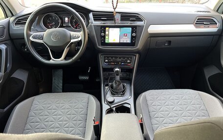 Volkswagen Tiguan II, 2021 год, 2 850 000 рублей, 8 фотография