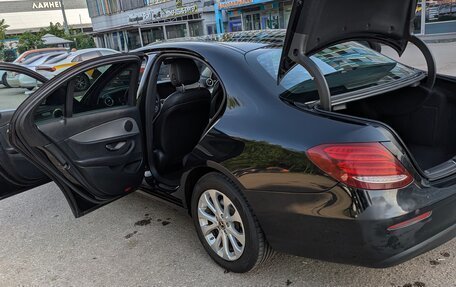 Mercedes-Benz E-Класс, 2019 год, 1 999 000 рублей, 5 фотография