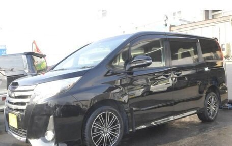 Toyota Noah III, 2016 год, 2 127 000 рублей, 1 фотография