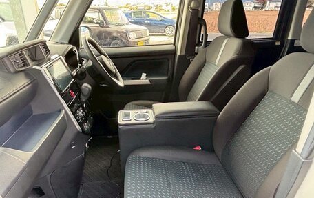 Toyota Roomy I, 2022 год, 844 000 рублей, 12 фотография