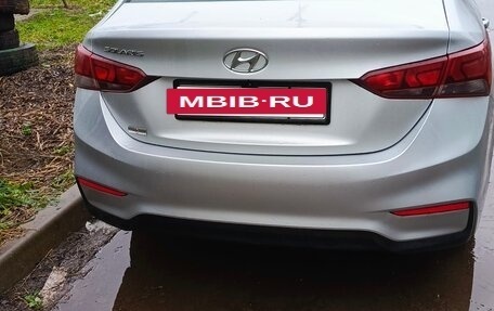 Hyundai Solaris II рестайлинг, 2019 год, 1 300 000 рублей, 3 фотография