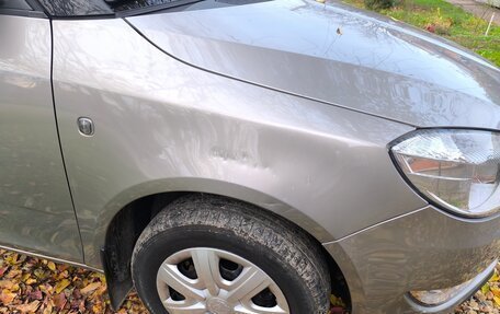 Skoda Fabia II, 2010 год, 700 000 рублей, 10 фотография